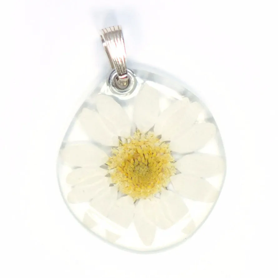 65010 White Daisy Pendant