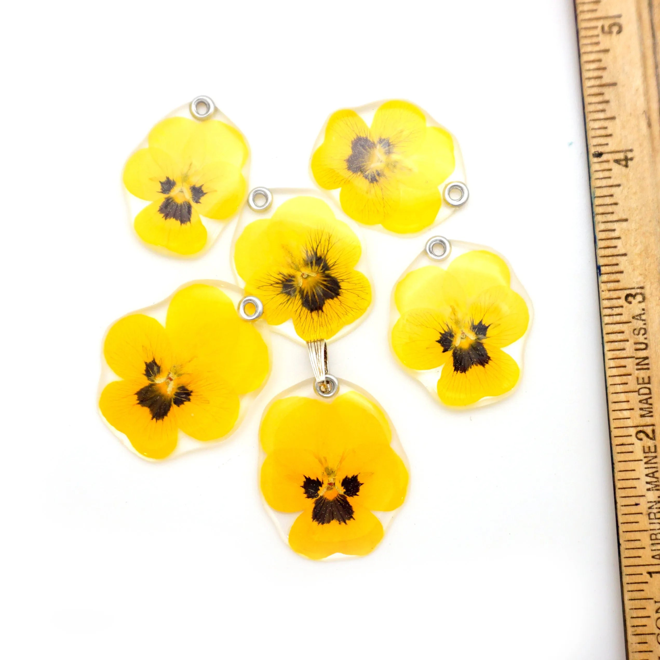 69227 Yellow Pansy Pendant