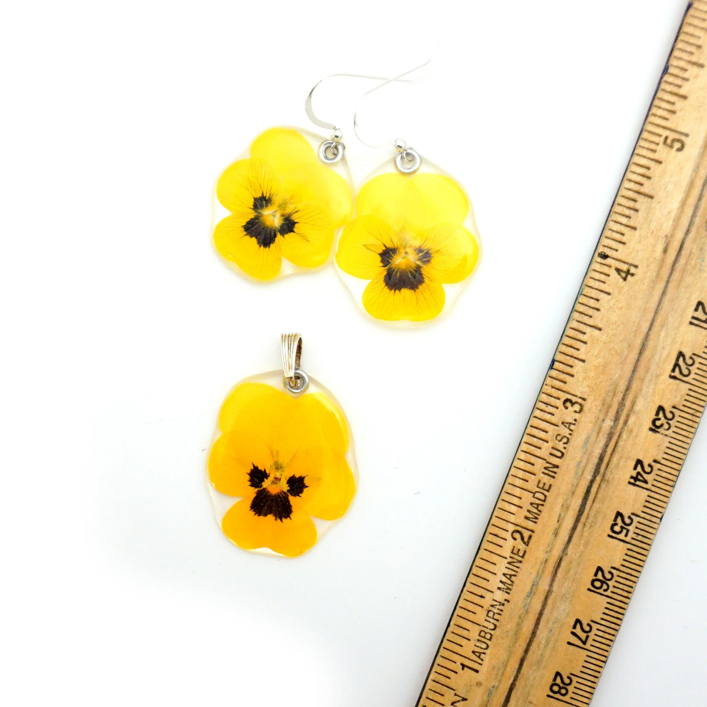 69227 Yellow Pansy Pendant