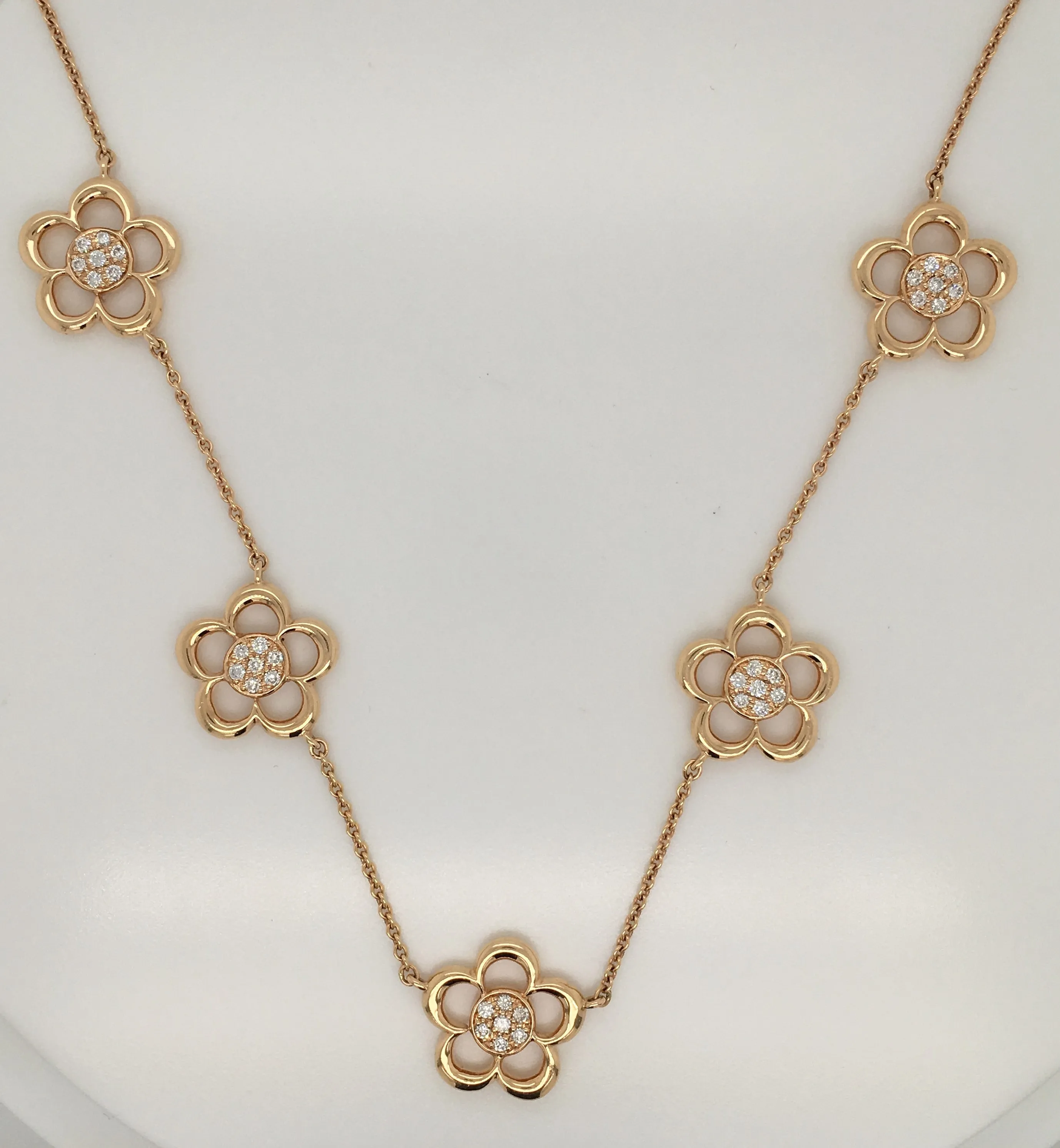 Aspery & Guldag Flower Necklace