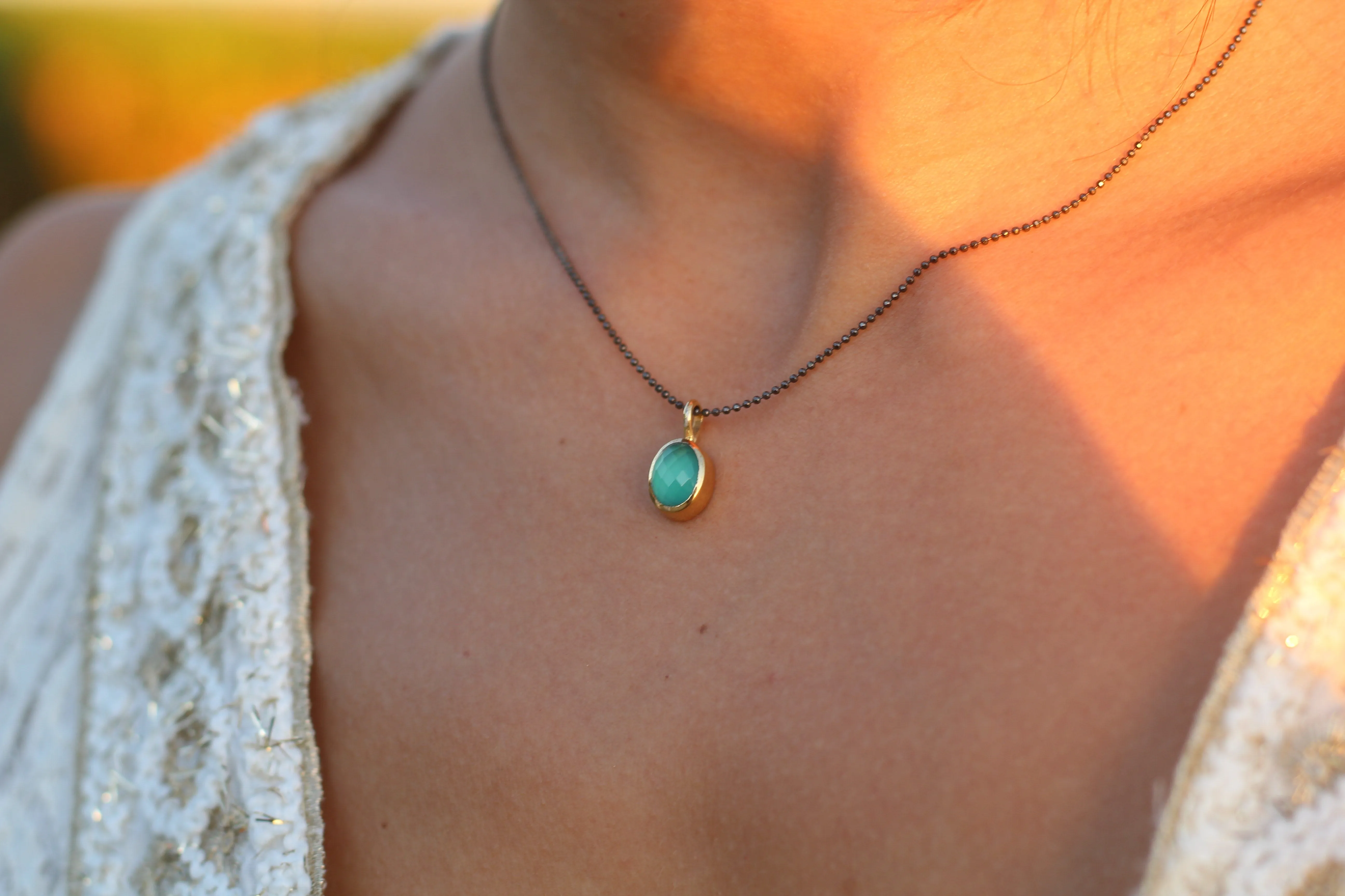 Athena small oval necklace with green onyx