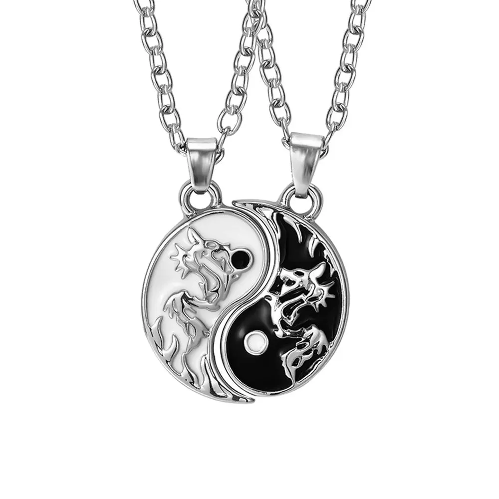 Best Friend Necklace 2-Piece Pendant Necklace Good Friend Forever Necklace Choker Friendship BFF Men And Women Jewelry Gift