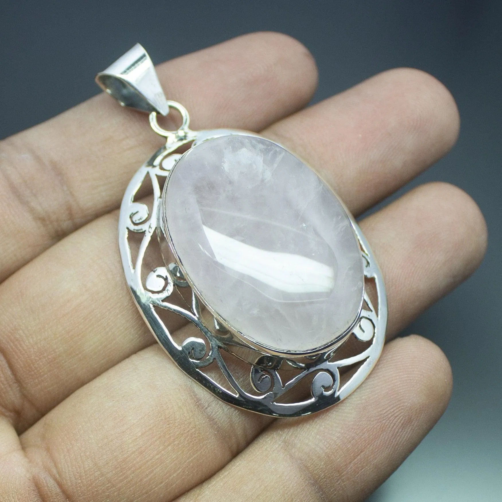 Christmas Gift,  15g, Totally Handmade Natural Rose Quartz Oval Shape 925 Sterling Silver Pendant