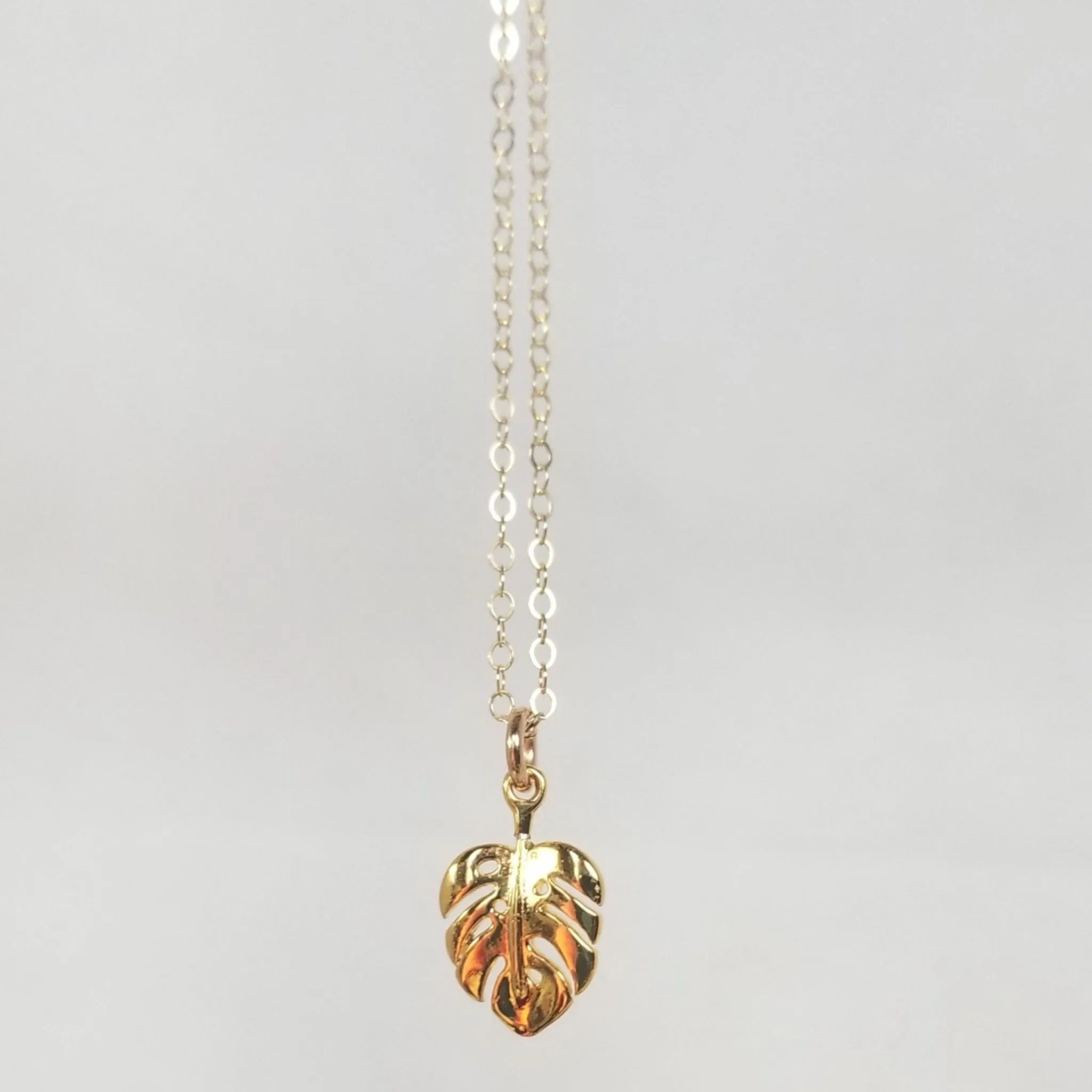 Dainty Palm Leaf Necklace - Gold