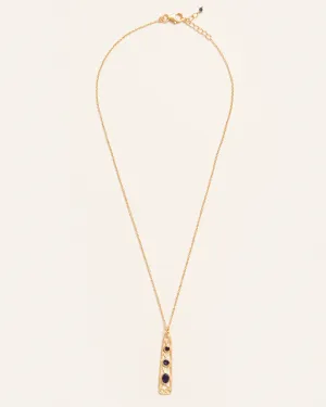 Delta pendant with iolite
