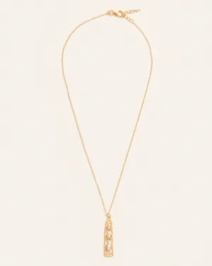 Delta pendant with pearl