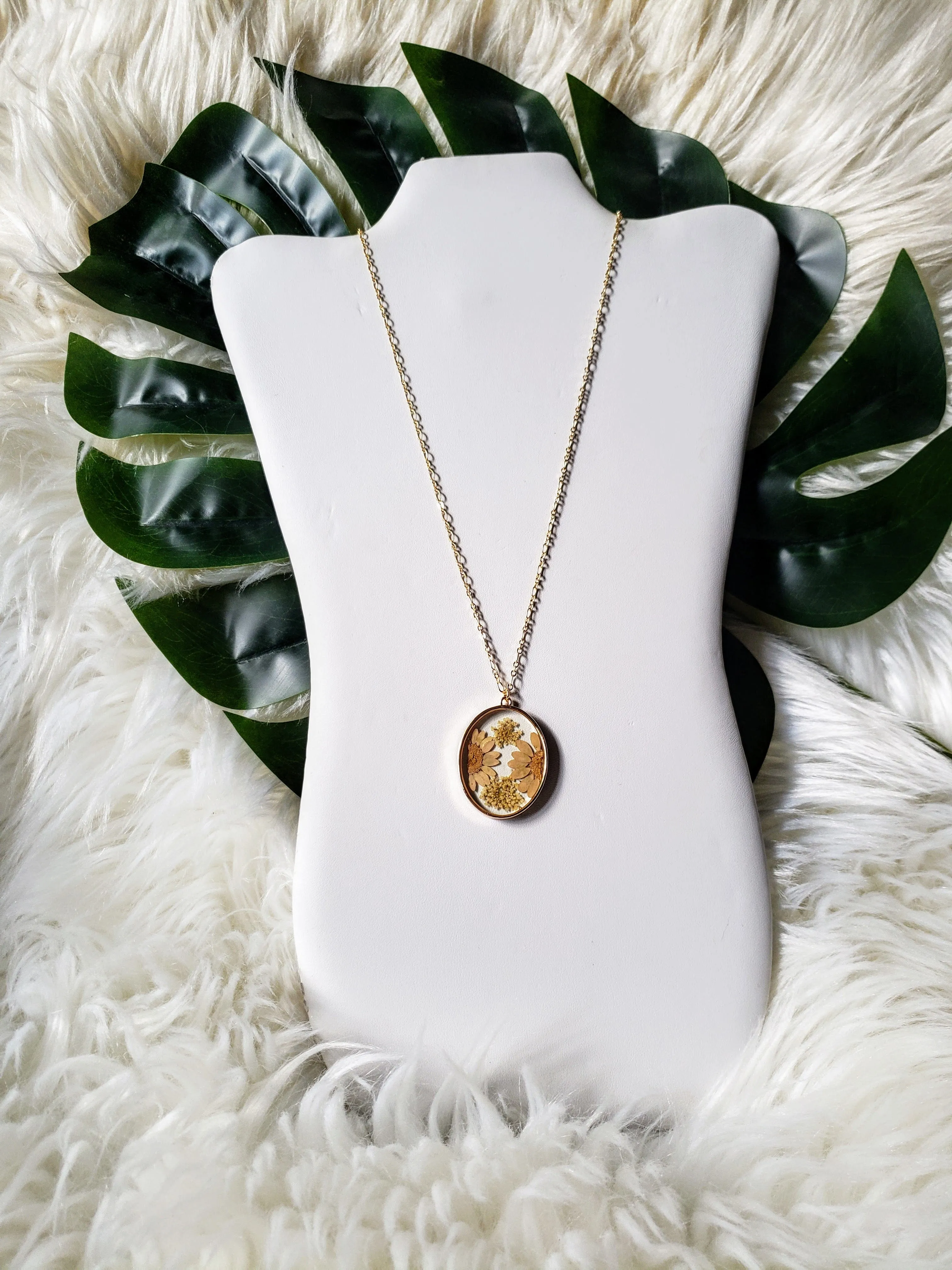 Flatiron Flower Necklace