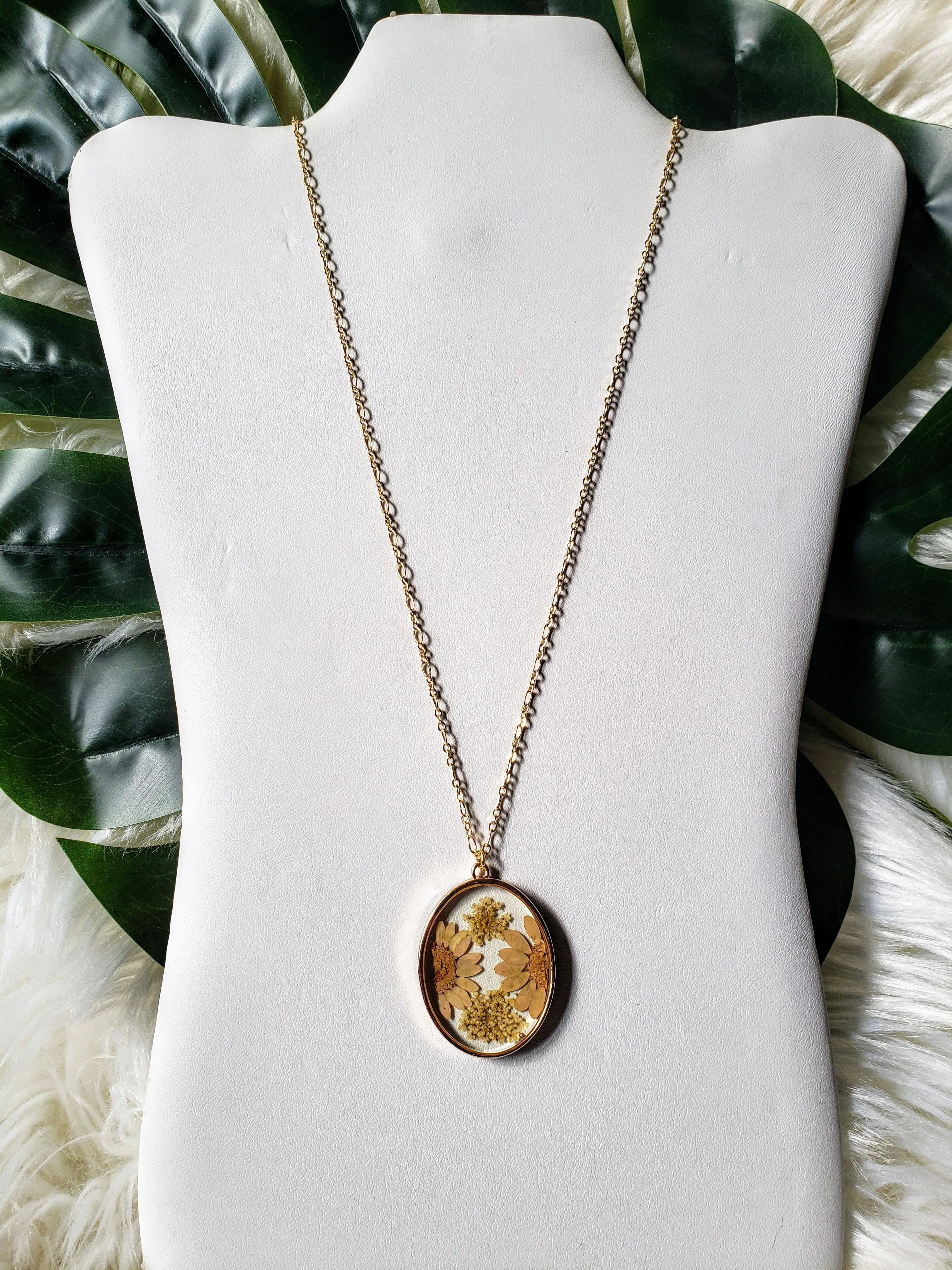Flatiron Flower Necklace