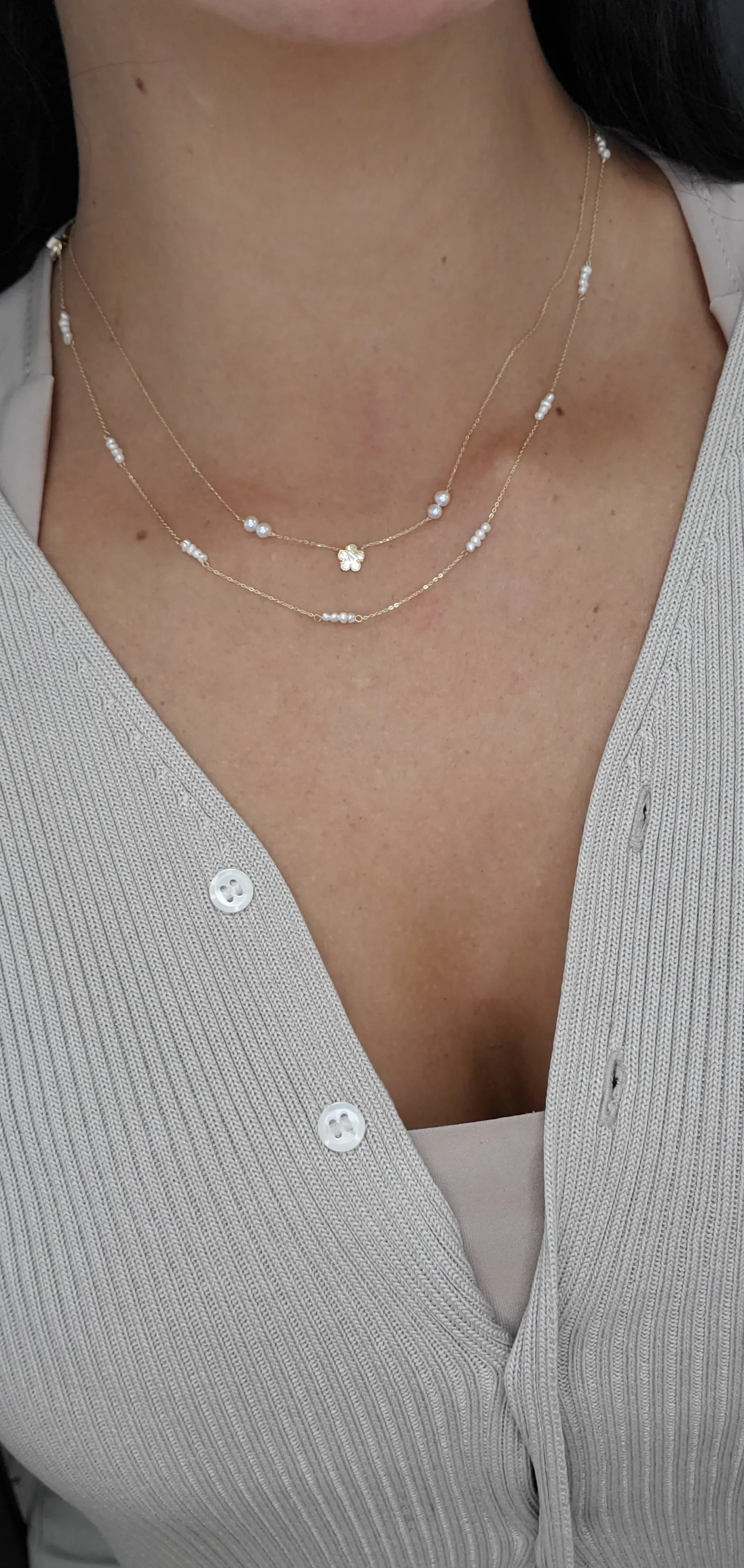 Flower and Pearls Necklace