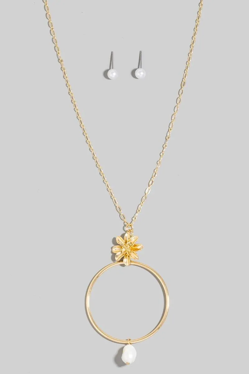 Flower Pearl And Large Hoop Pendant Layered Necklace Set