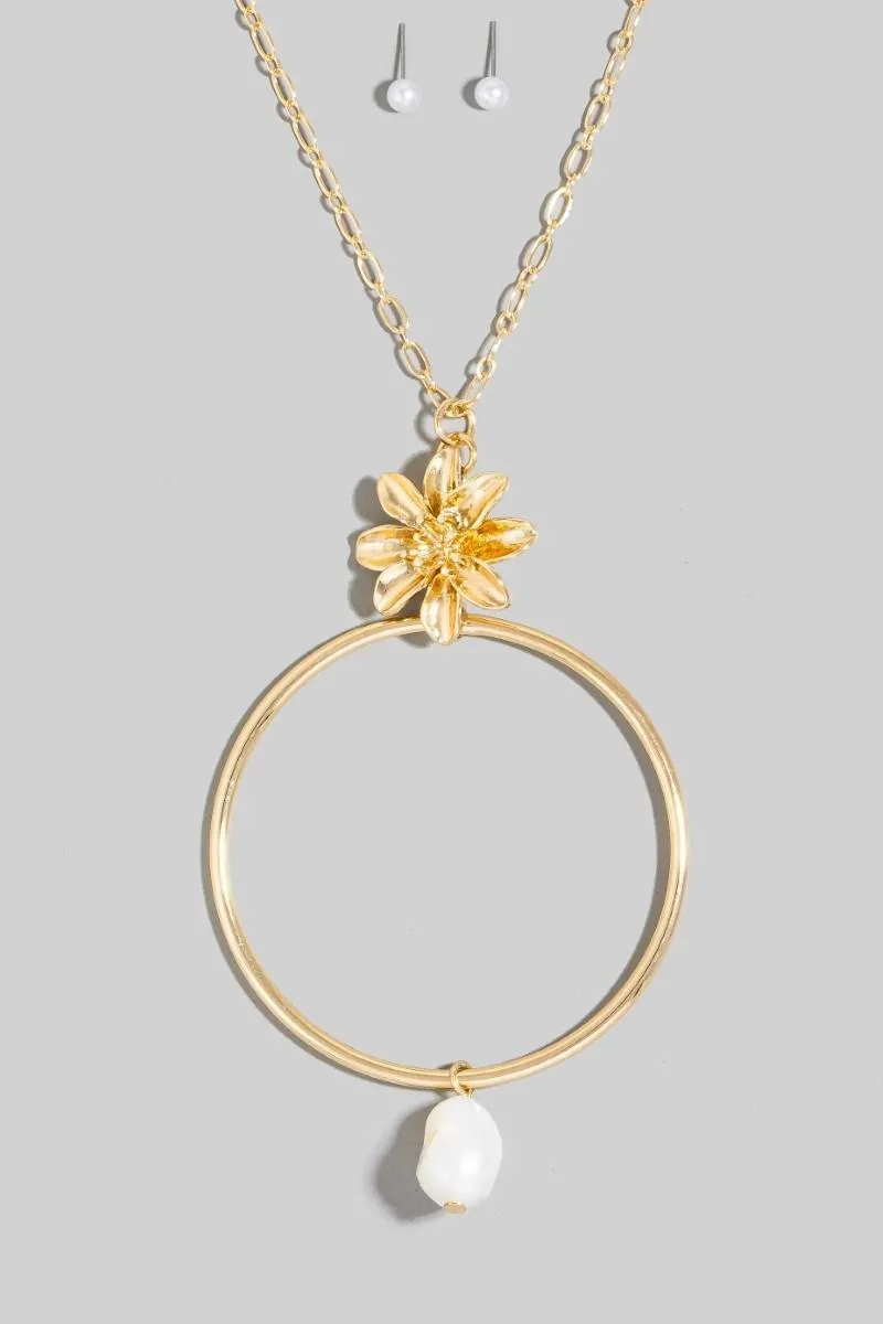 Flower Pearl And Large Hoop Pendant Layered Necklace Set