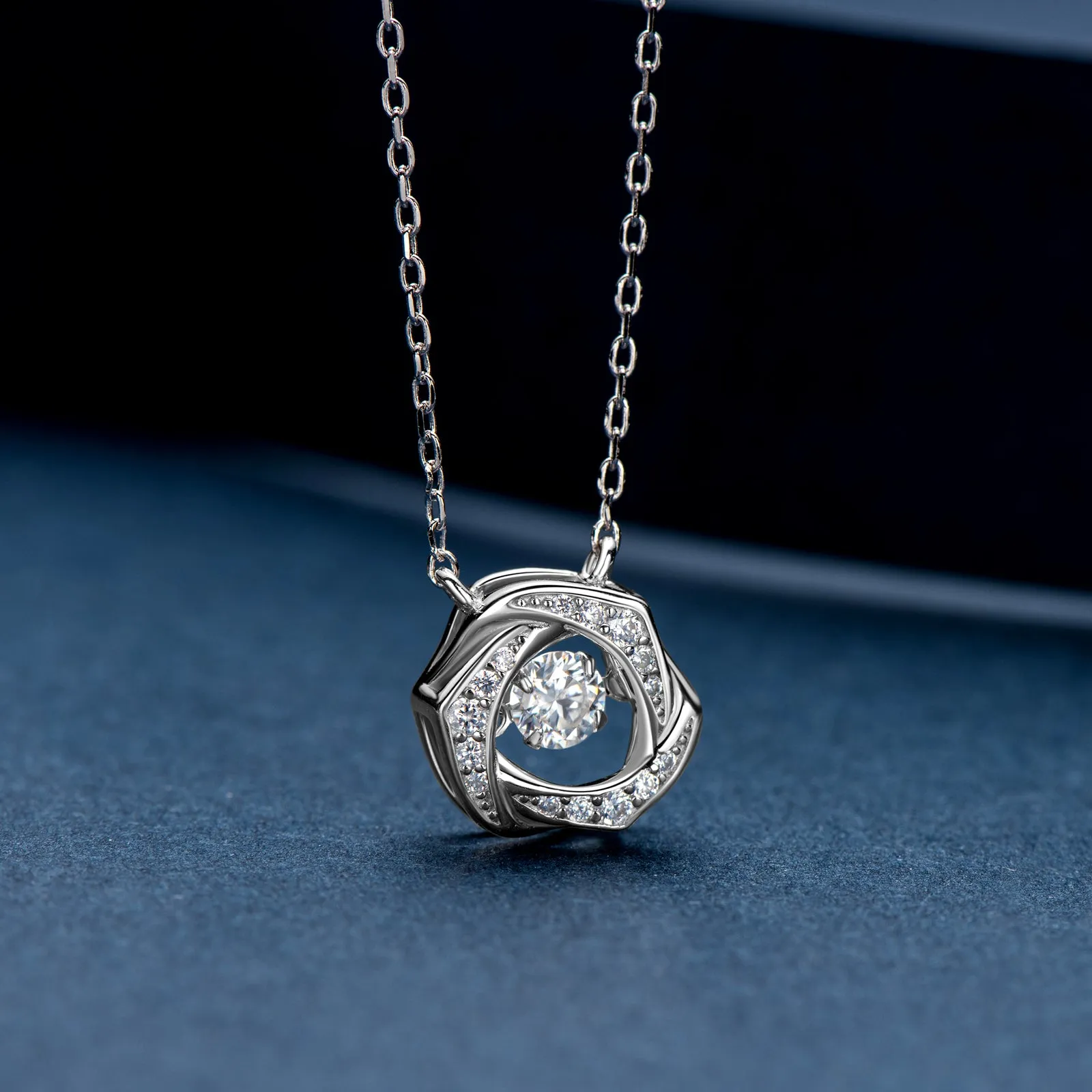 Flower Round Cut 0.5ct Dancing Moissanite Pendant Necklace