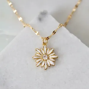Flushing Flower Necklace