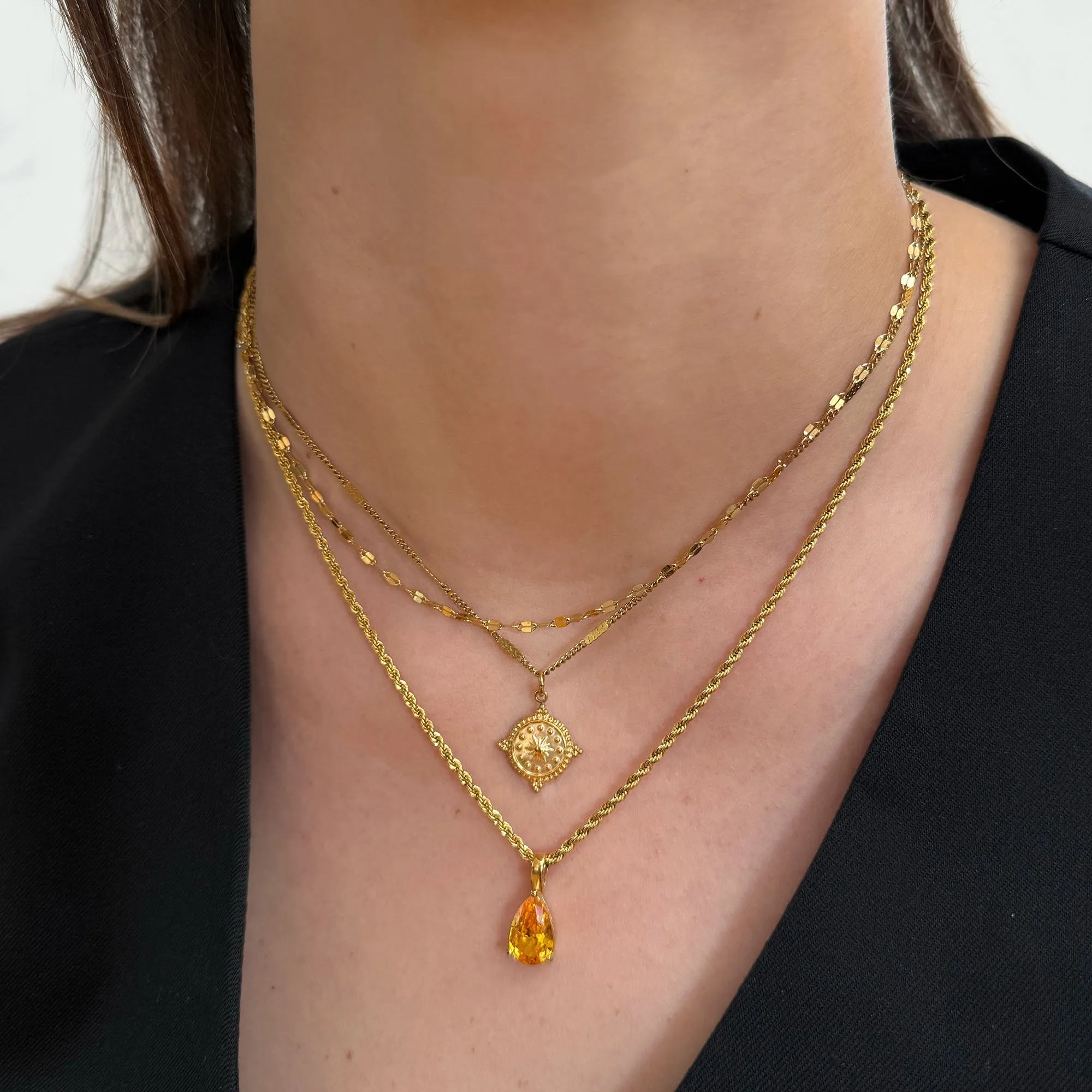 FREYA DAINTY GOLD COMPASS PENDANT NECKLACE