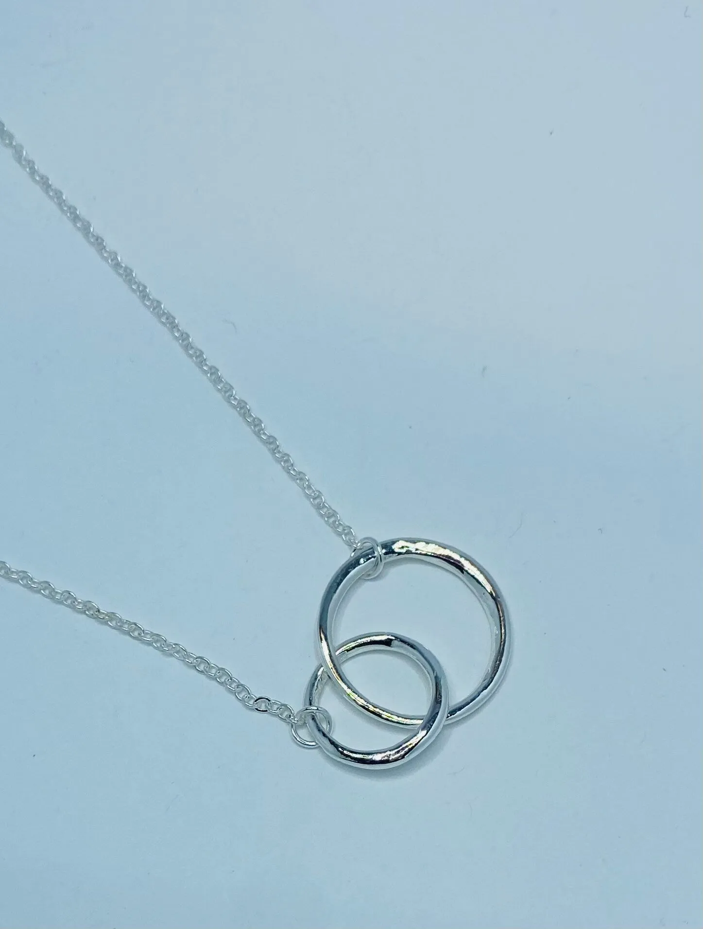 Friendship necklace, best friend gift, dainty interlocking circle necklace, gift for best friend, friend birthday gift, inexpensive gift