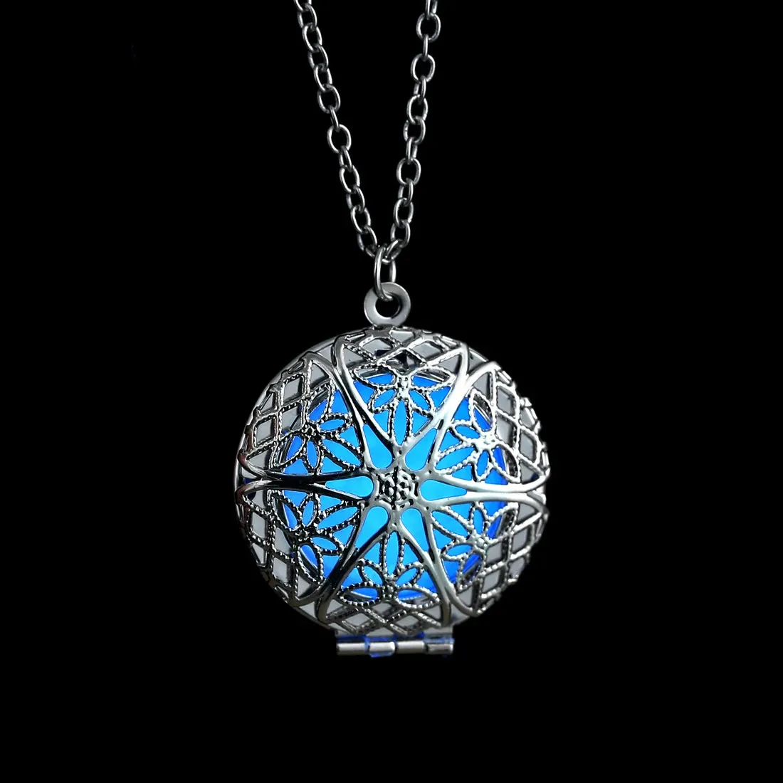Glow-in-the-Dark Luminous Beads Necklace – Star & Heart Pendants for Men & Women, Perfect Halloween Gift™