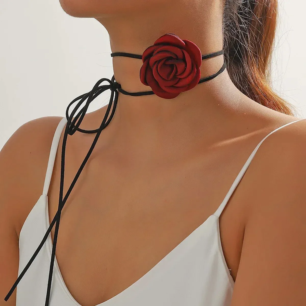 Gothic Elegant Rose Flower Clavicle Chain Necklace for Women Adjustable Sexy Choker Mariage Jewelry Gift Y2K Fashion Accessories