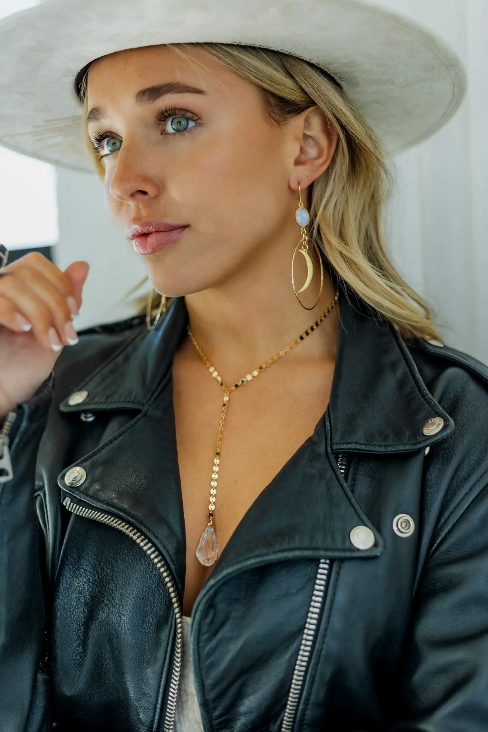 Heart Energy Angel Aura Gold Lariat Necklace