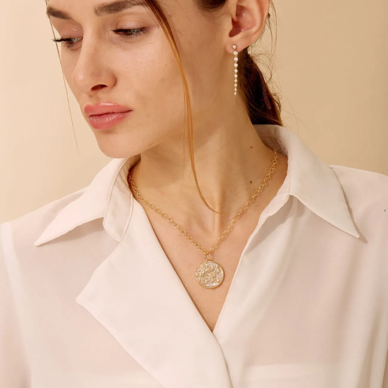 Jardin 18K Yellow Gold Mother of Pearl & Diamond Pendant