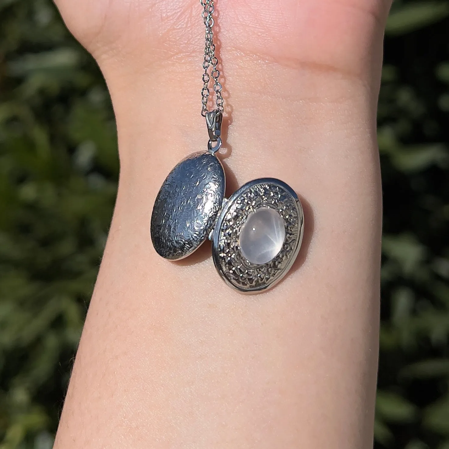 Locket in Rose Quartz ✵