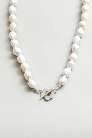 Lola Necklace