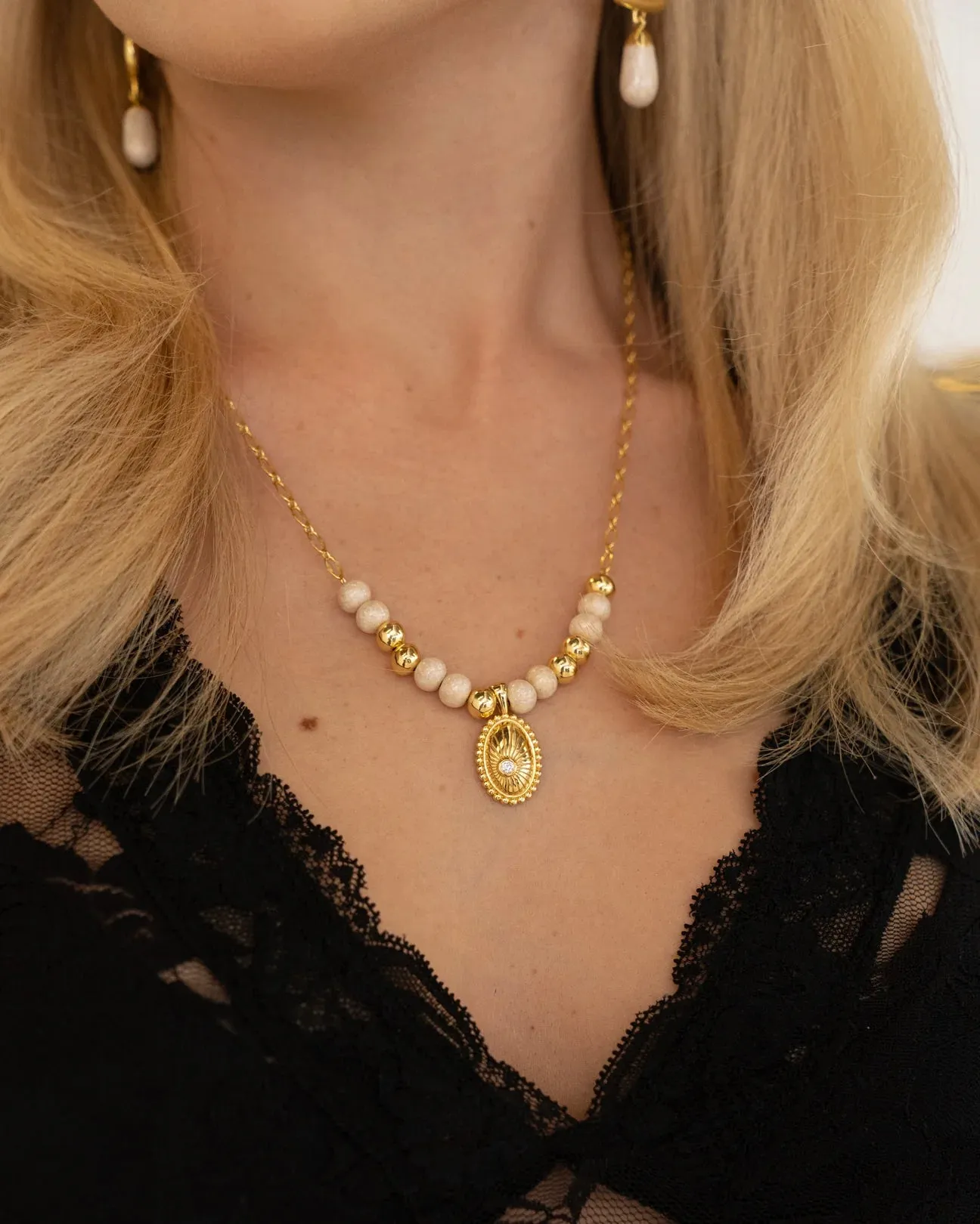 Mountain & Moon Ophelia Necklace Gold