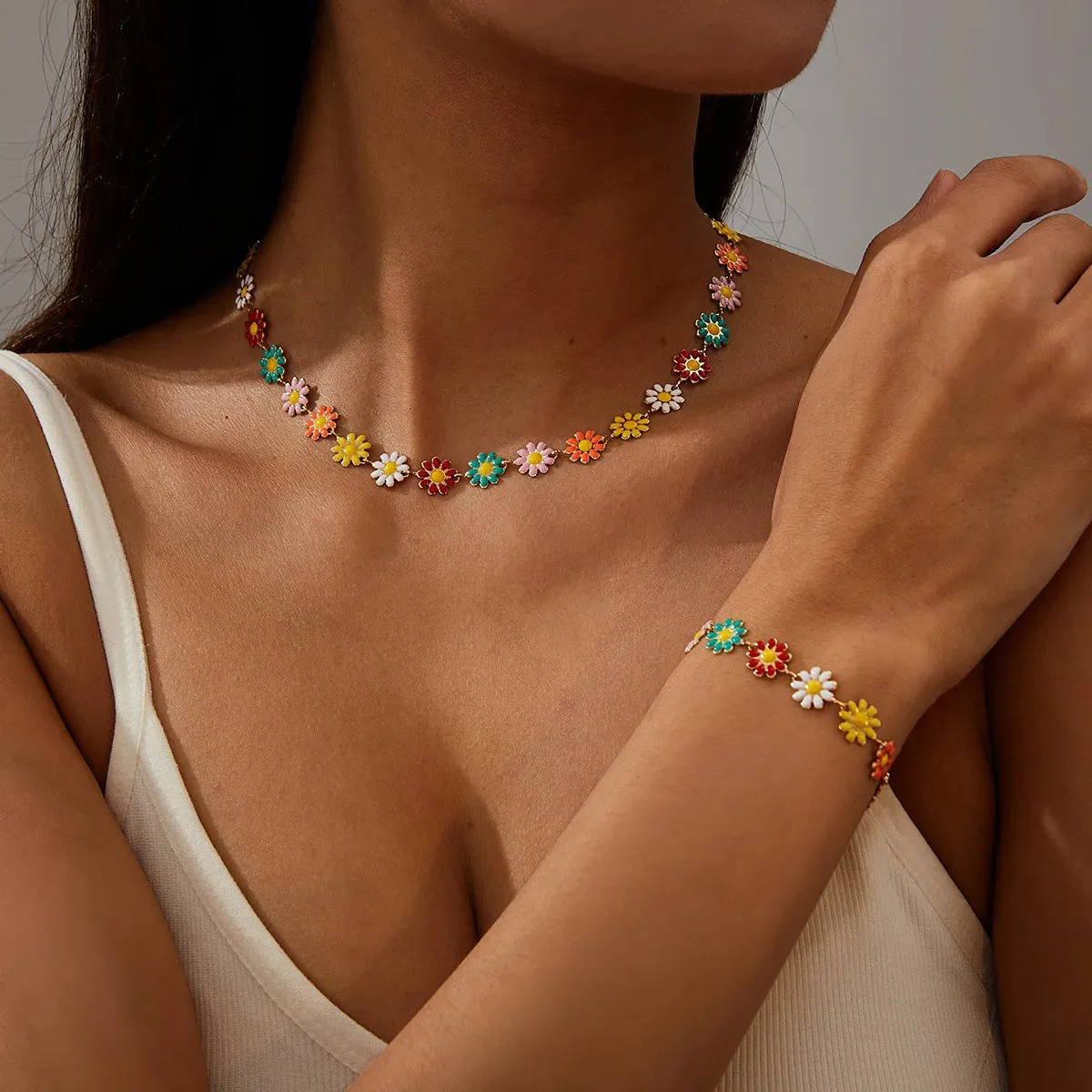 Multicolored Flower Daisy Pendant Necklace for Women Accessories Creative Flower Neck Chain Card Neck Chain Necklace