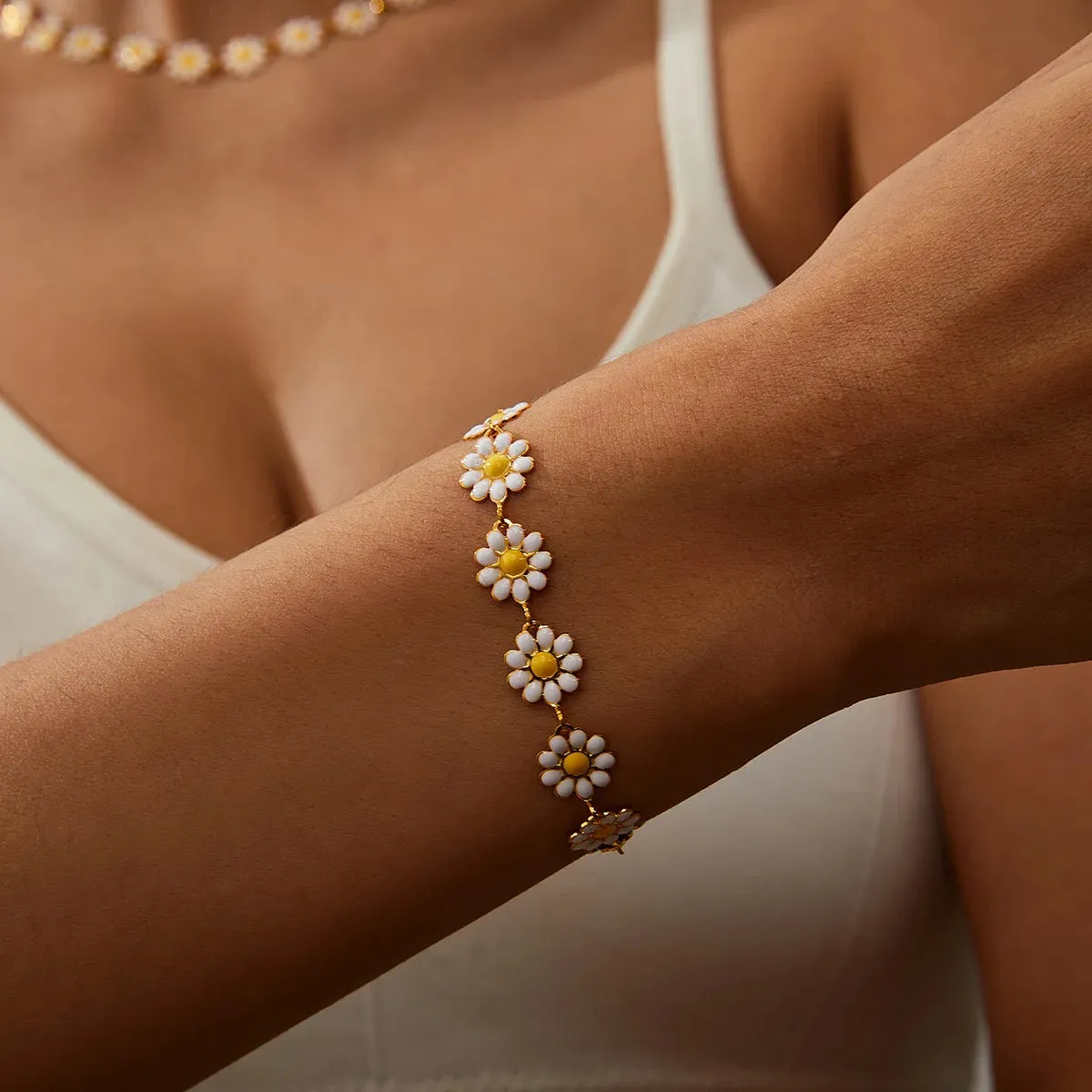 Multicolored Flower Daisy Pendant Necklace for Women Accessories Creative Flower Neck Chain Card Neck Chain Necklace