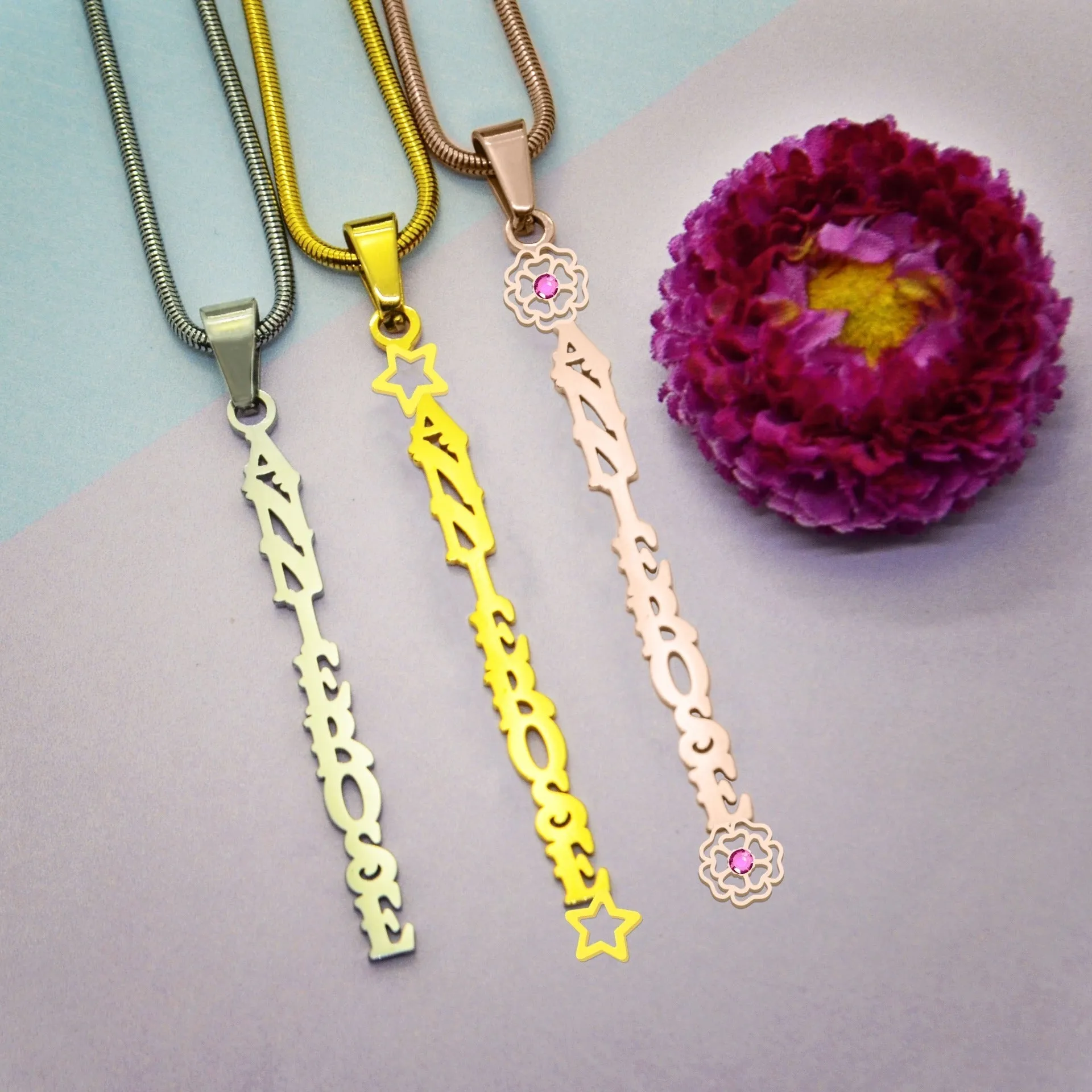 Name Necklace Vertical