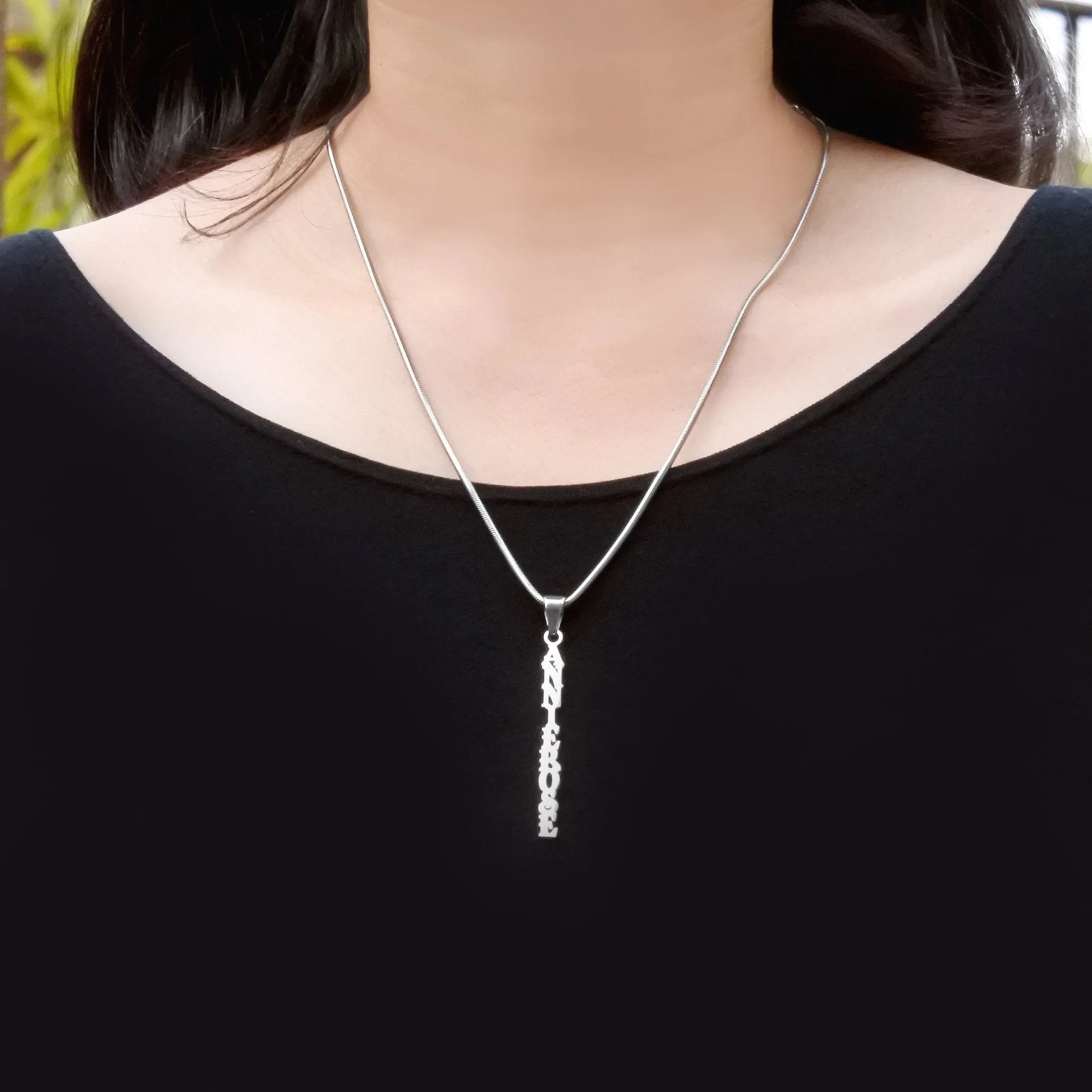 Name Necklace Vertical