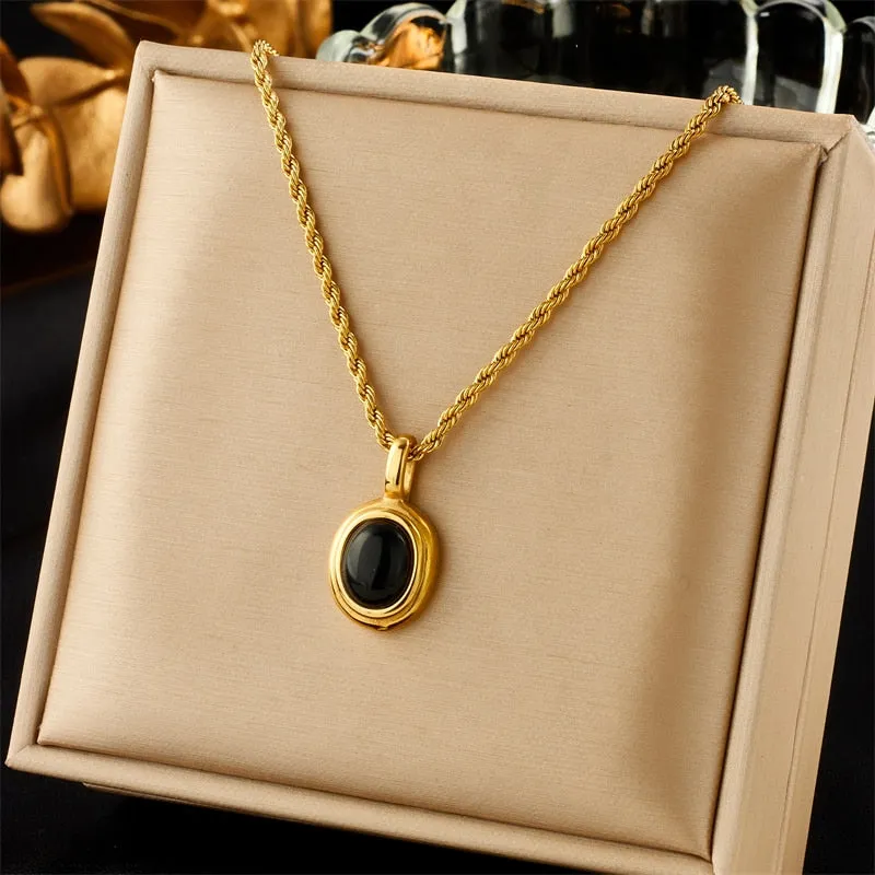 Oval Black White Stone Pendant Necklace For Women