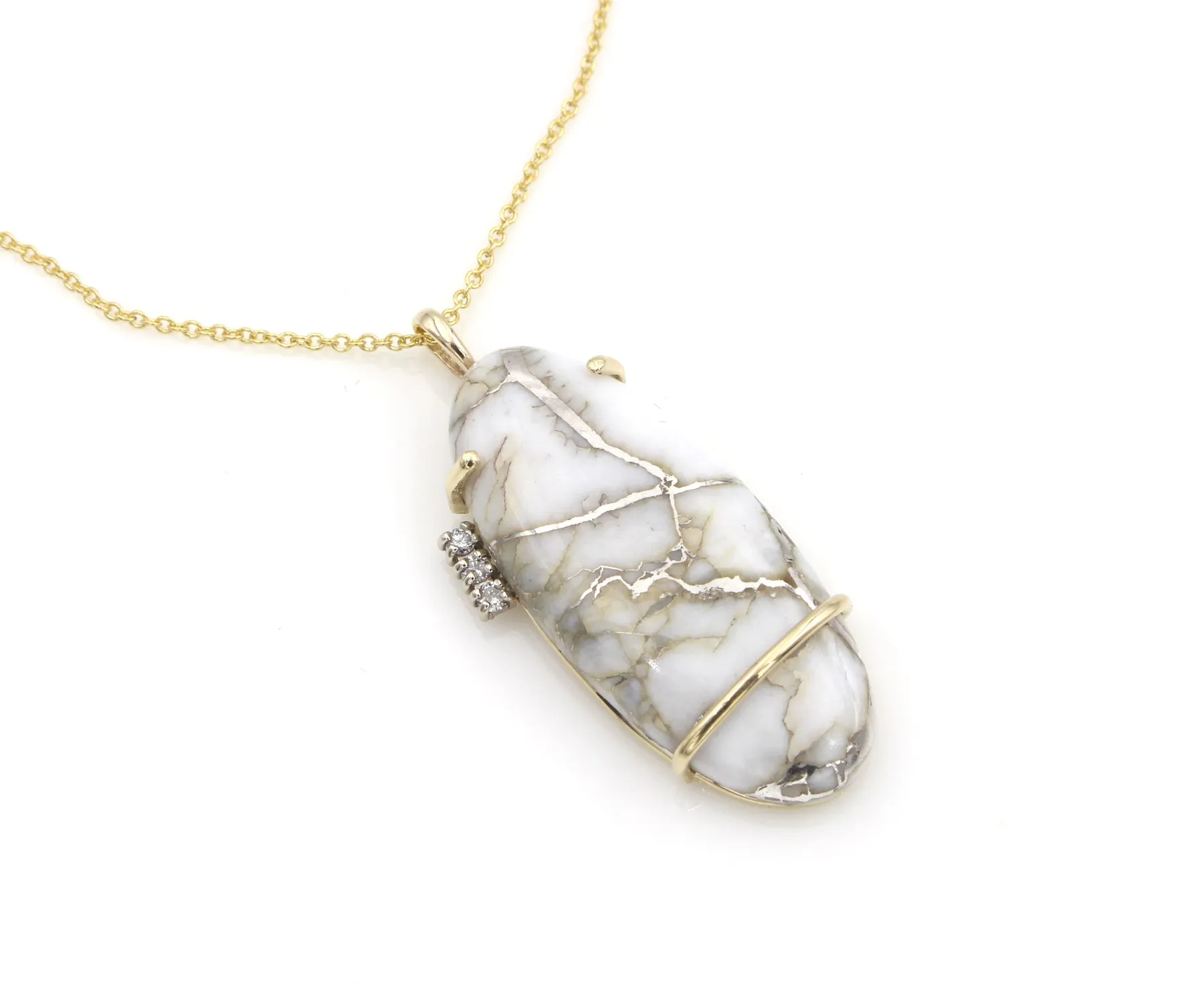 Oval Gold Inlay Quartz Diamond Gold Necklace