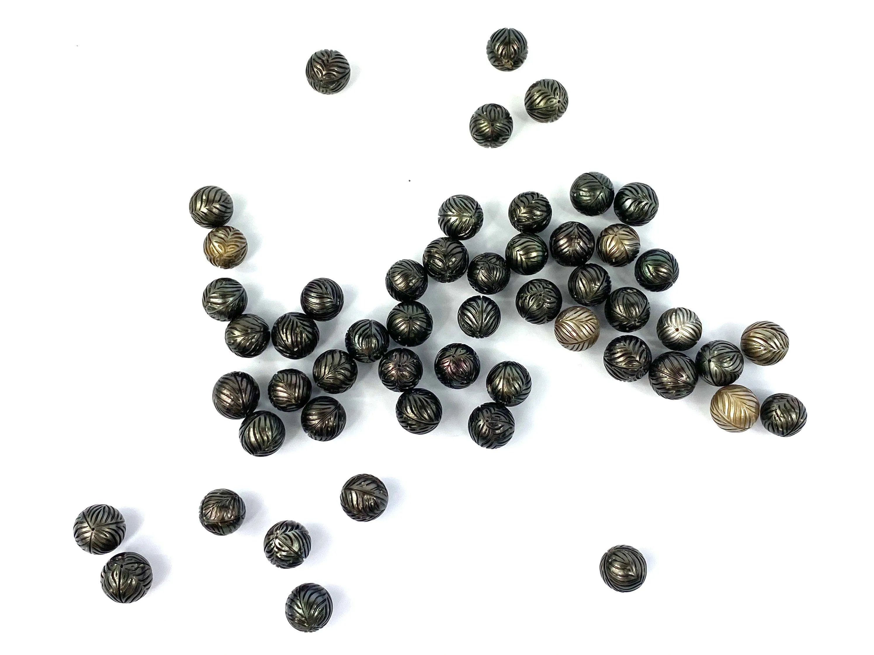 Palm Tree Carved Tahiti pearls, Beautiful 11.0mm, Tattoo Tahitian Pearls