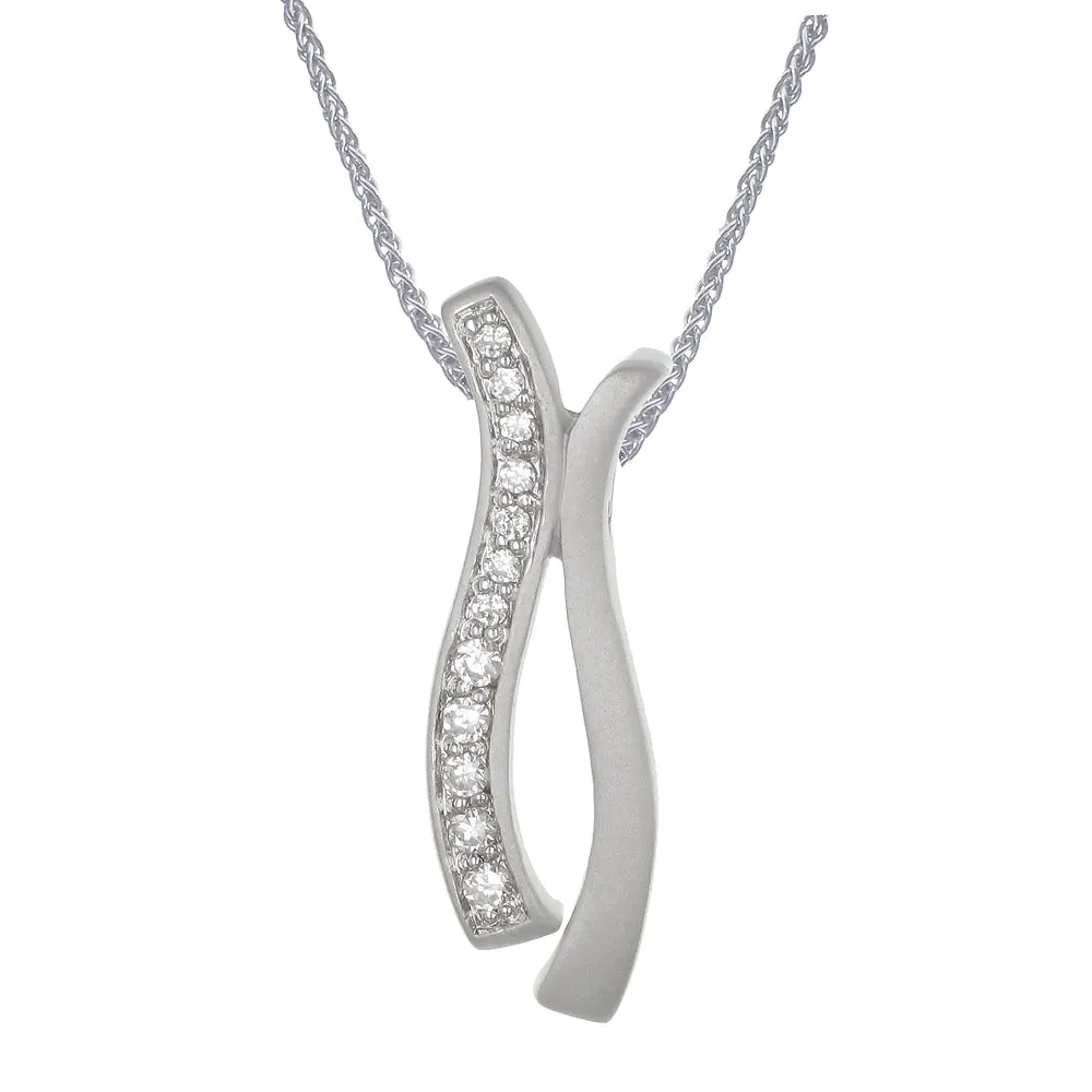 Pendant Necklace, Fashion Pendant Necklace for Women in.Brass with 18 Inch Chain
