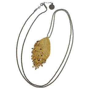 Phylum Coconut necklace with natural stones