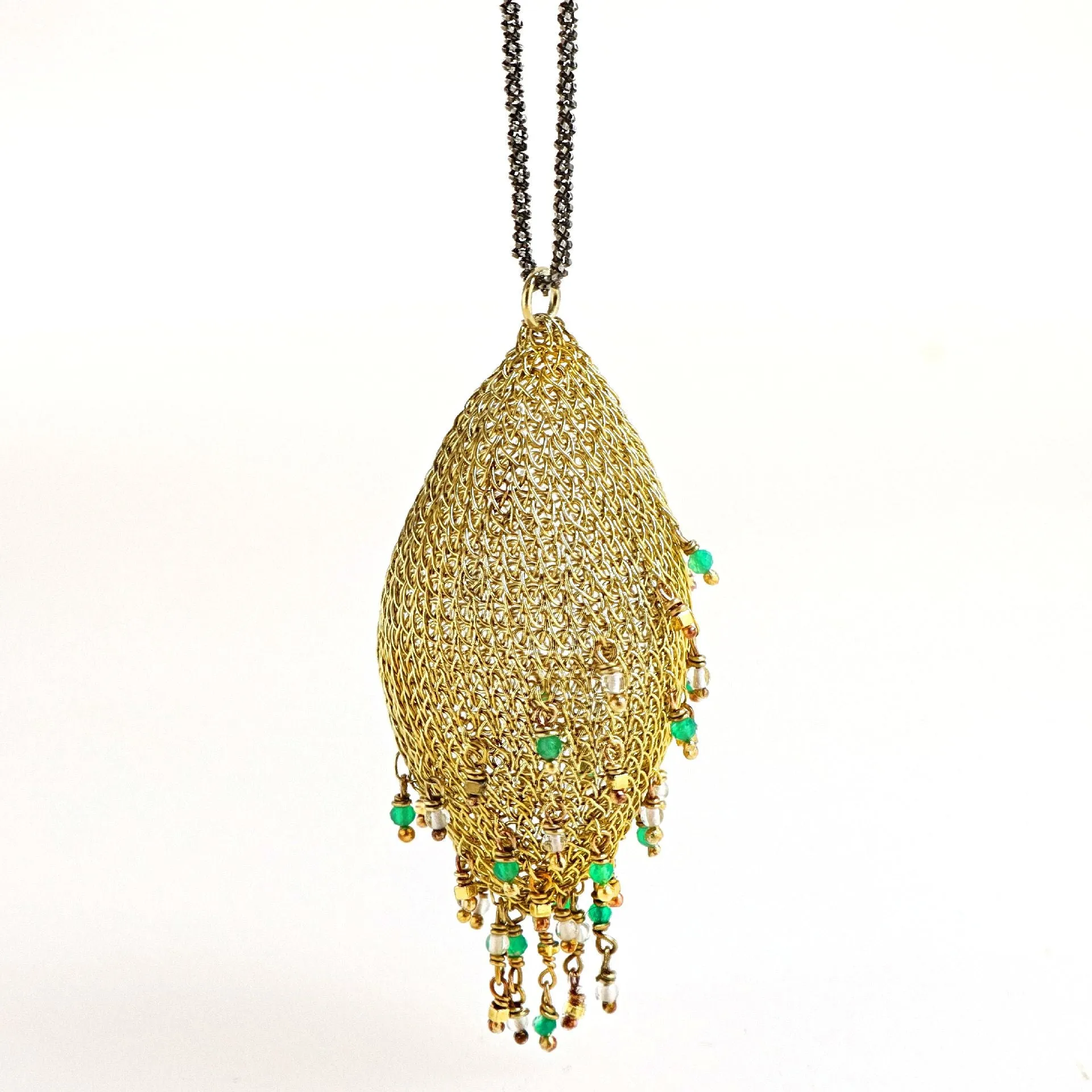 Phylum Coconut necklace with natural stones