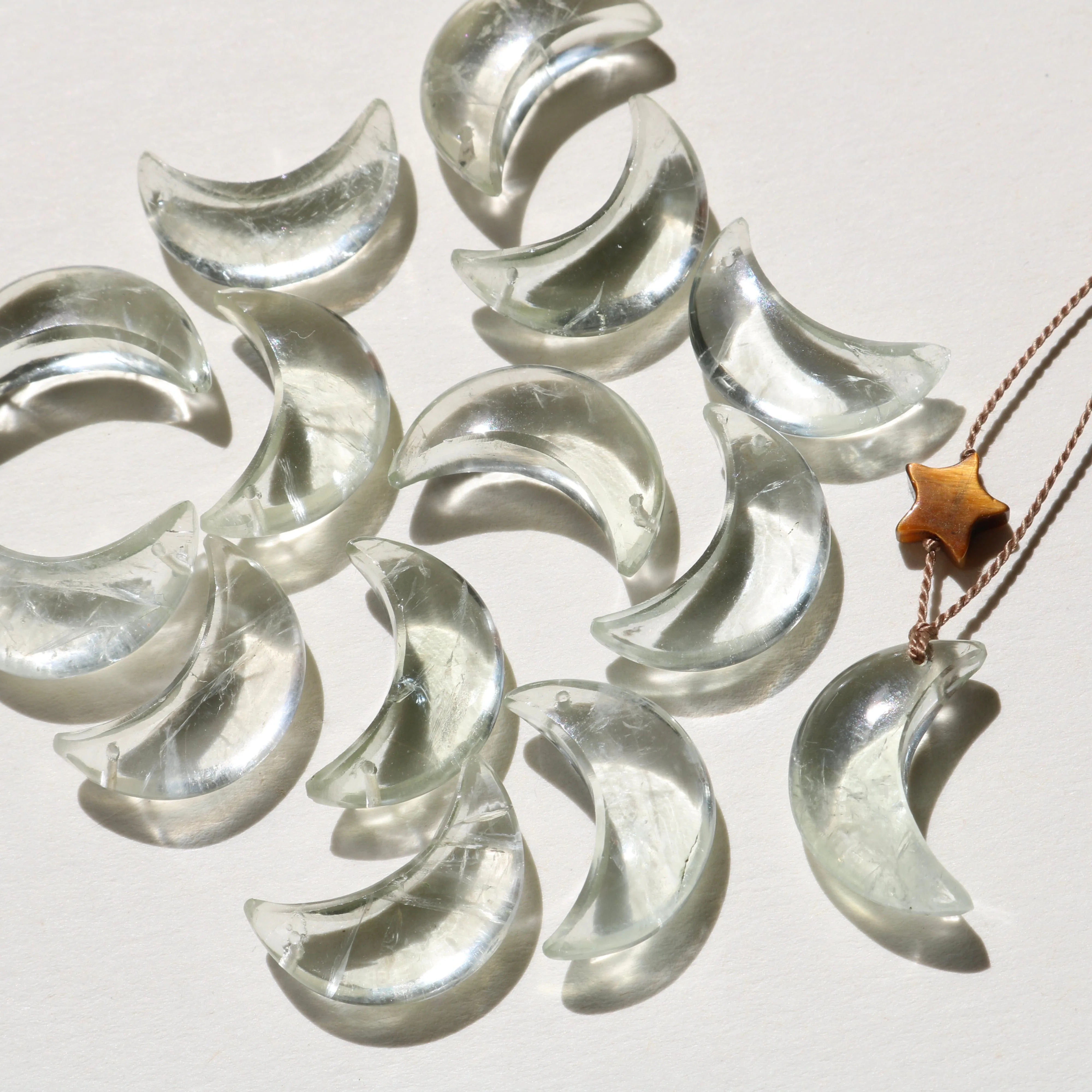 PRASIOLITE MOON