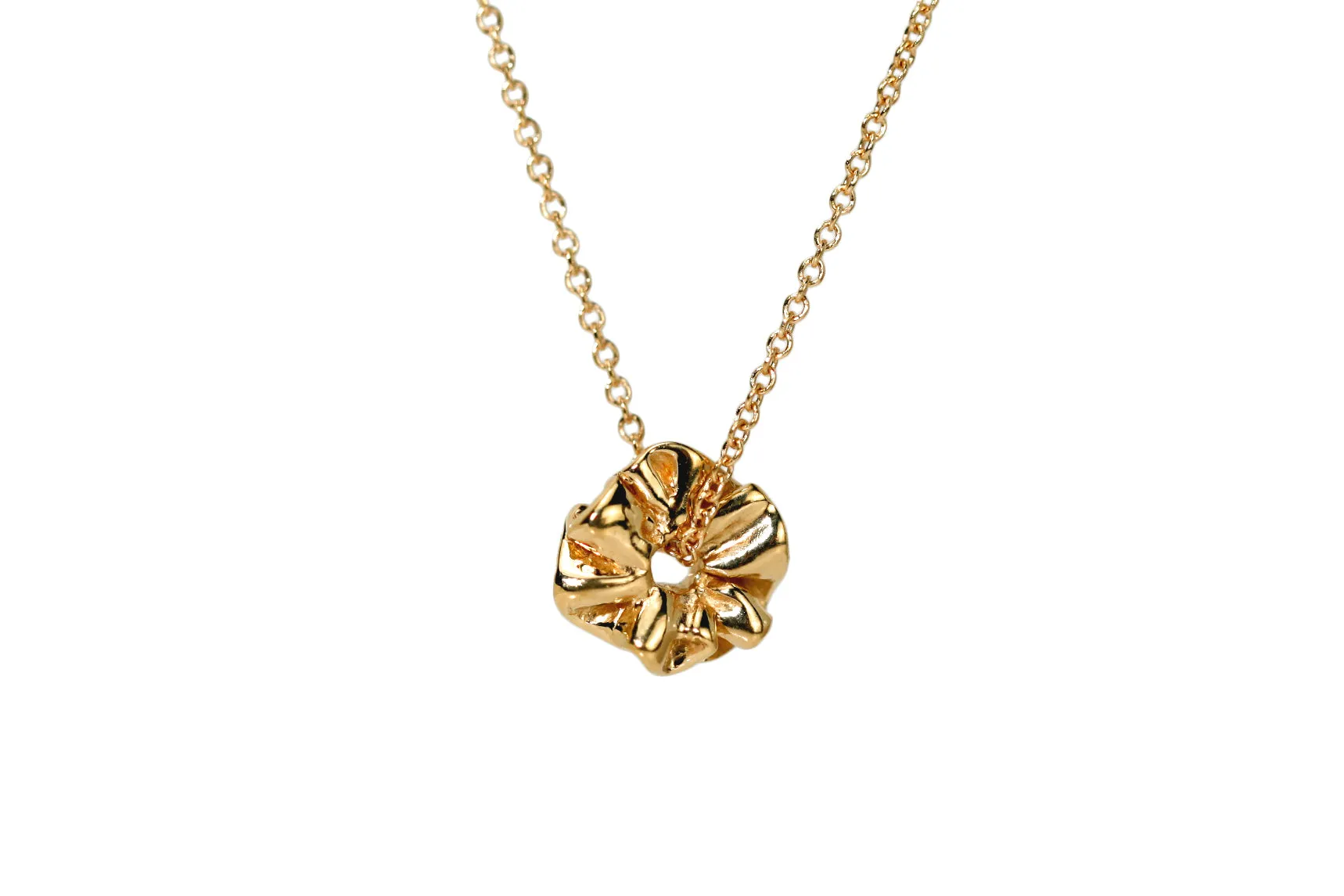 RUFFLE BEAD NECKLACE