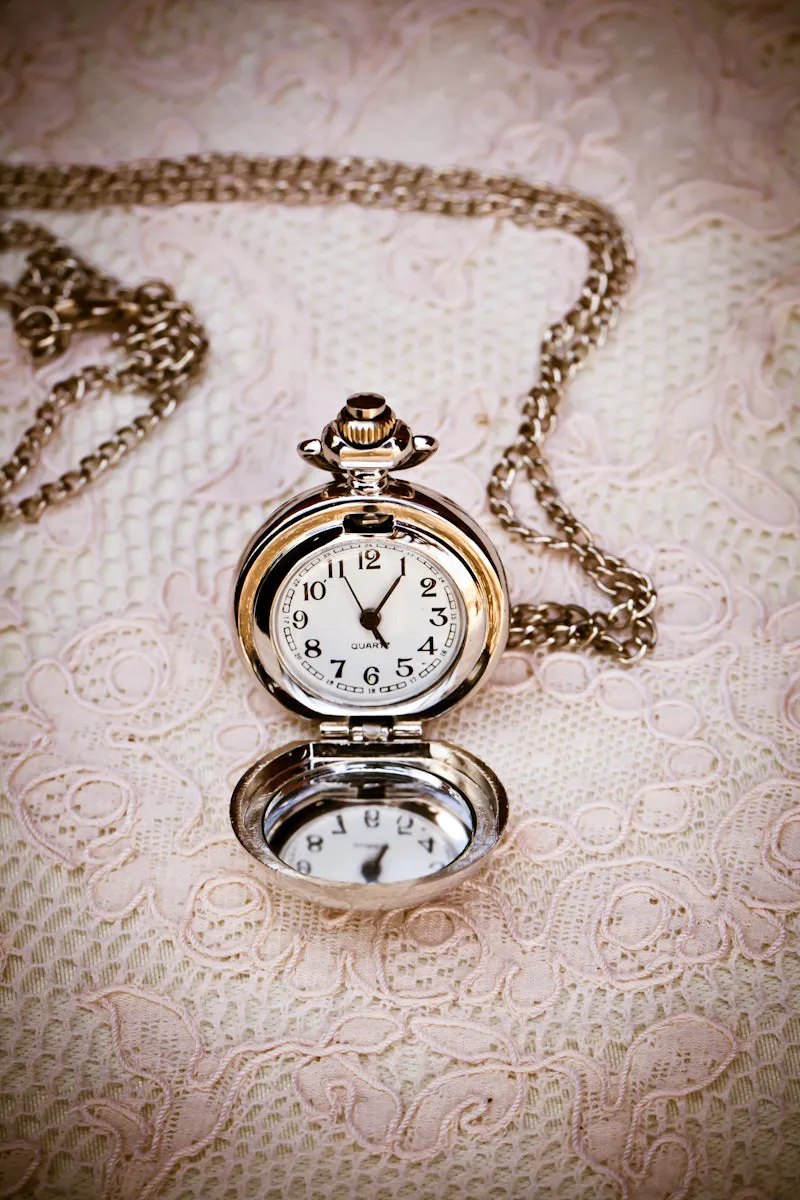 The Chéri Pocket Watch
