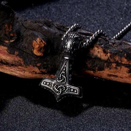 THOR'S HAMMER NECKLACE - SKANE