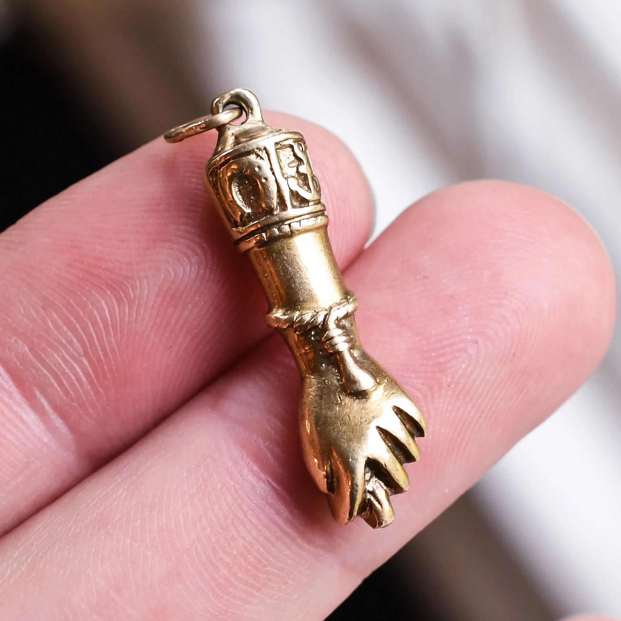 Victorian 15k Gold Lucky Manu Fica Pendant