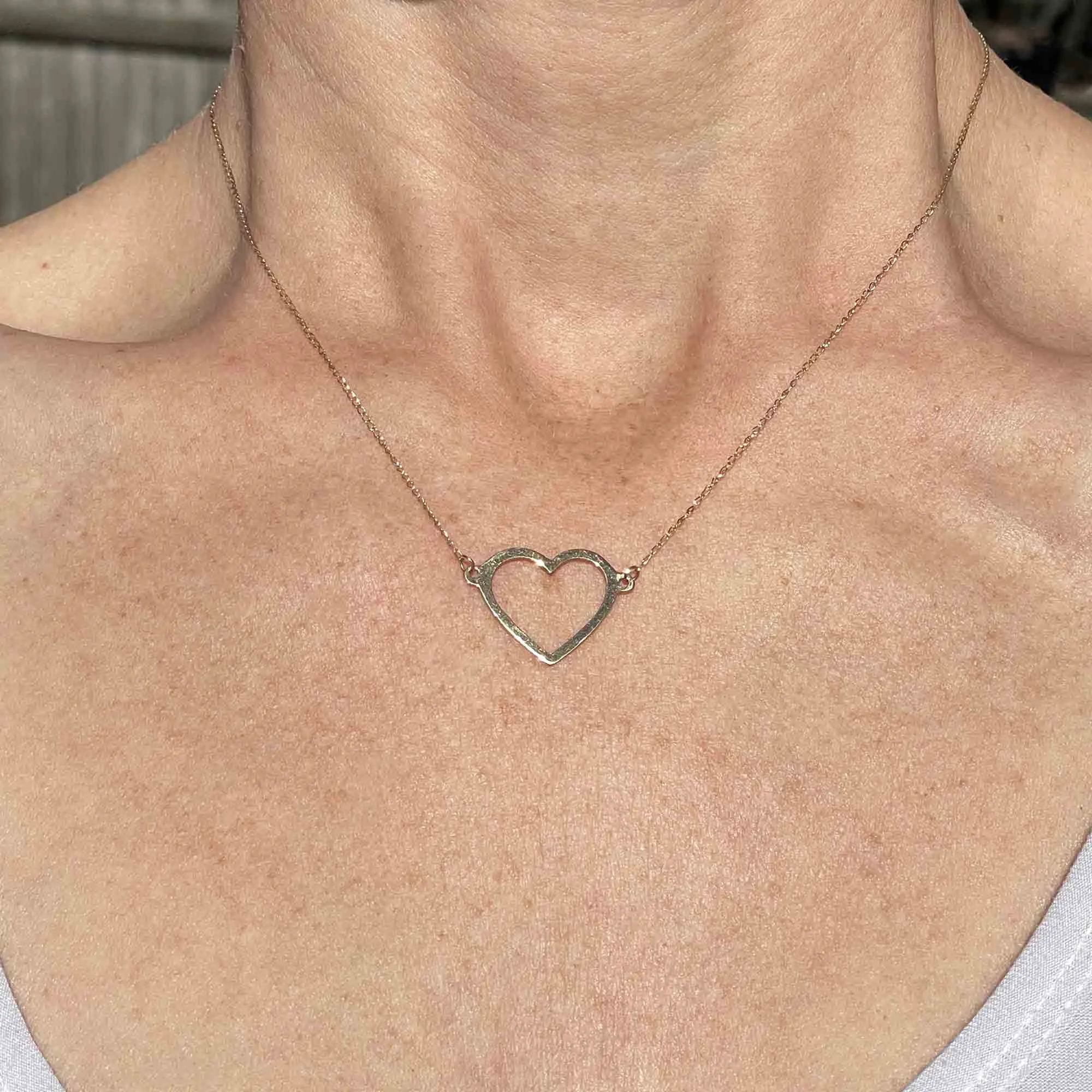 Vintage Solid 14K Gold Heart Cutout Pendant Necklace